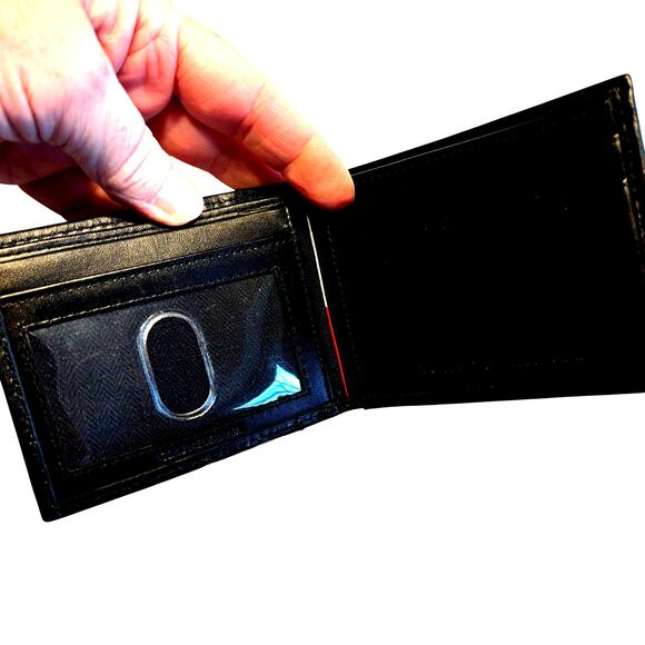 NWT Tommy Hilfiger men’s black leather wallet slim billfold classic giftable - Picture 3 of 6